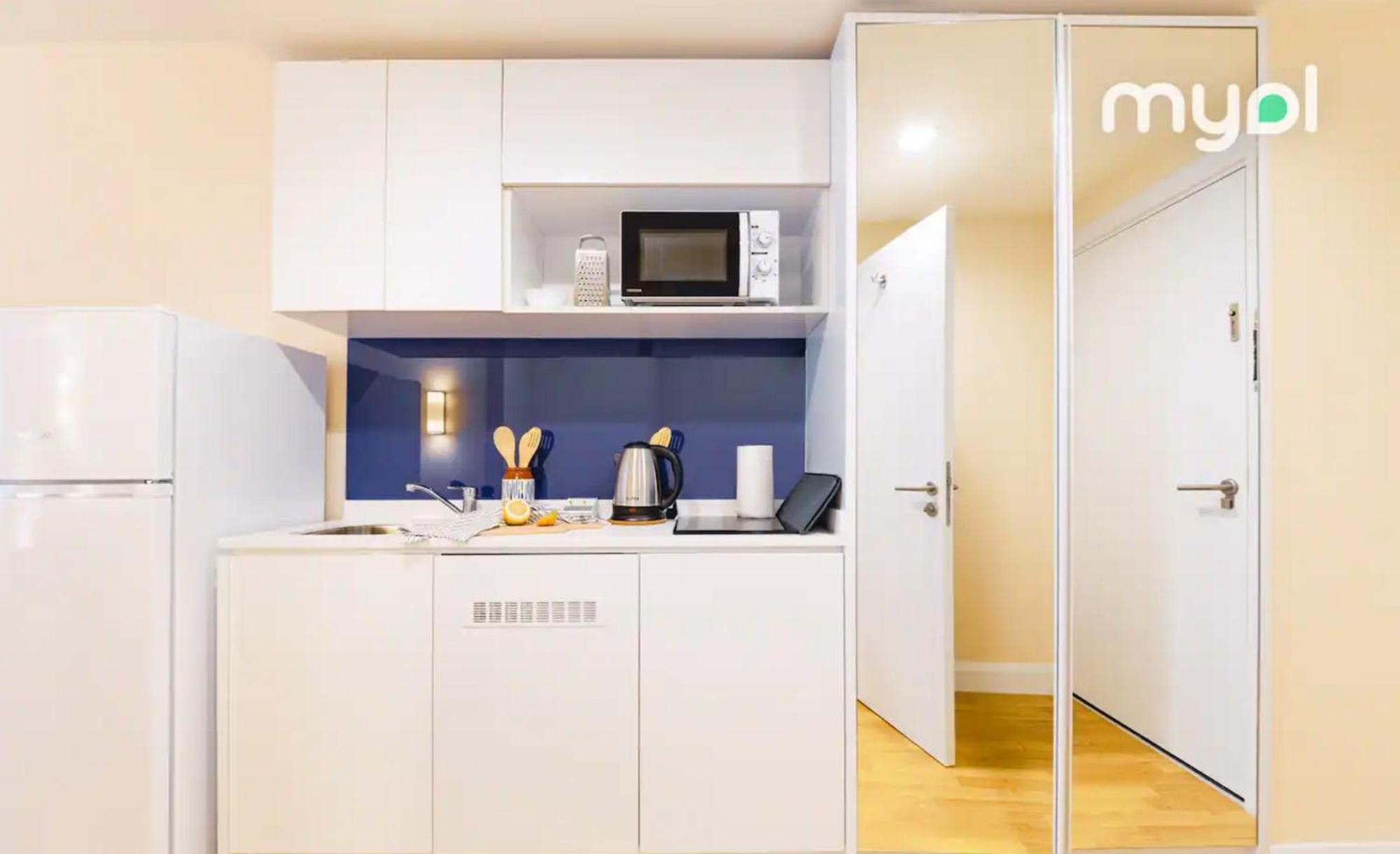 Suites Orbi City Aparthotel 바투미 외부 사진