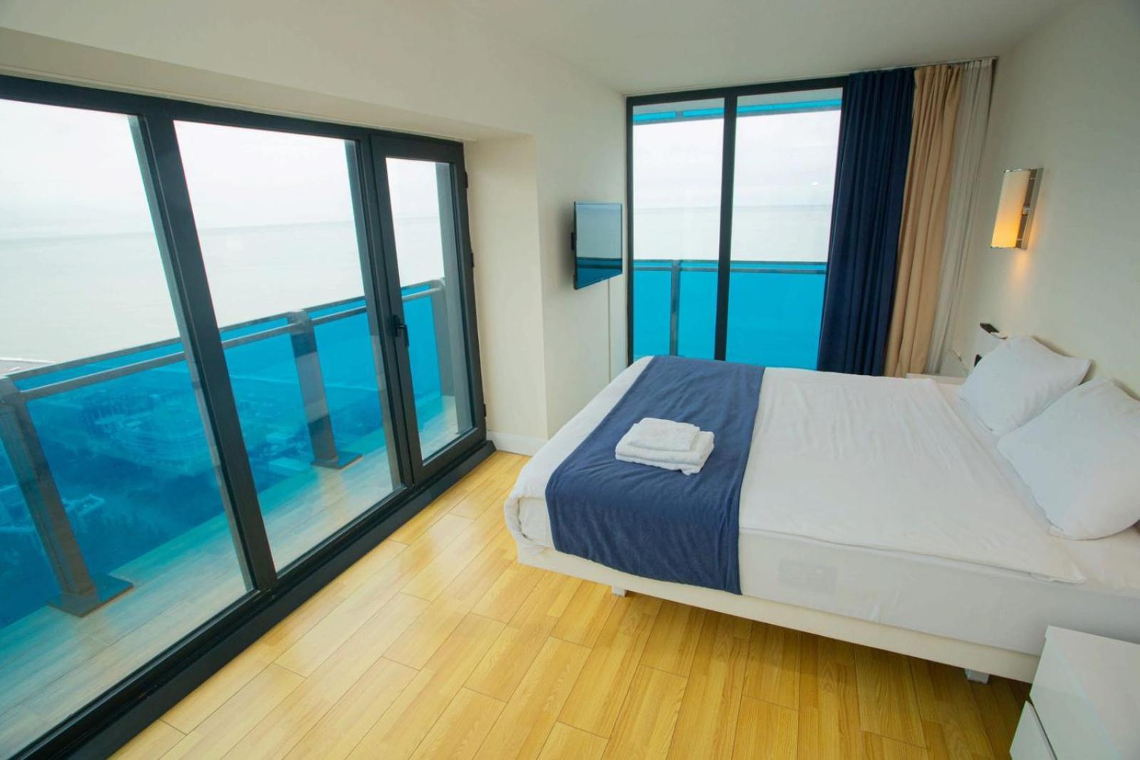 Suites Orbi City Aparthotel 바투미 외부 사진