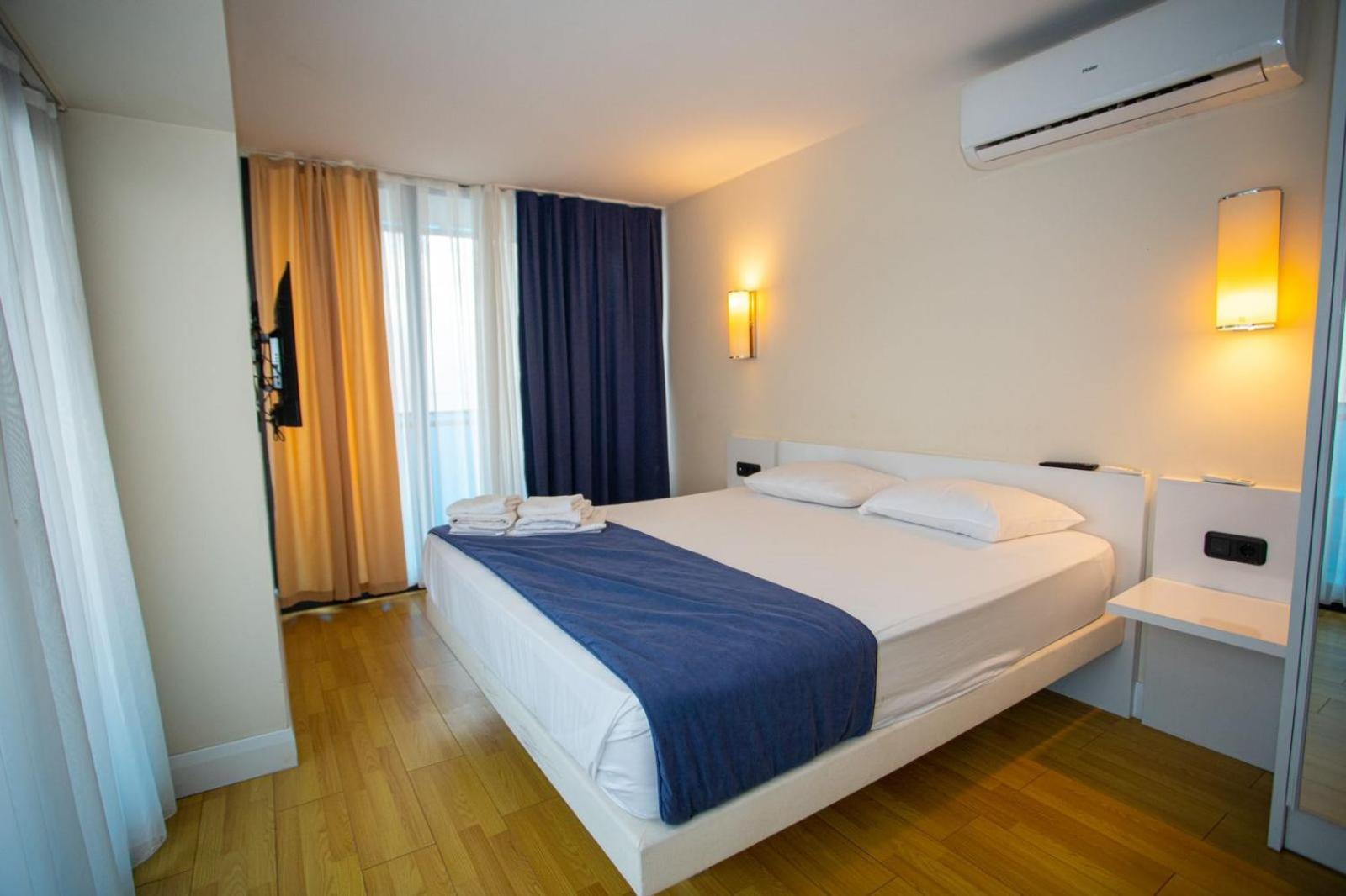 Suites Orbi City Aparthotel 바투미 외부 사진