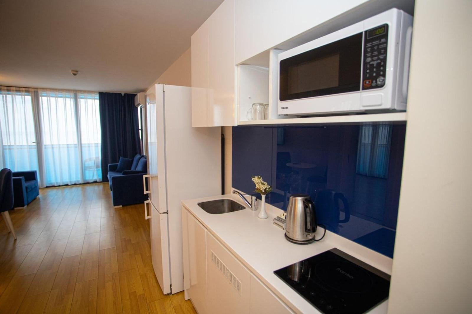 Suites Orbi City Aparthotel 바투미 외부 사진