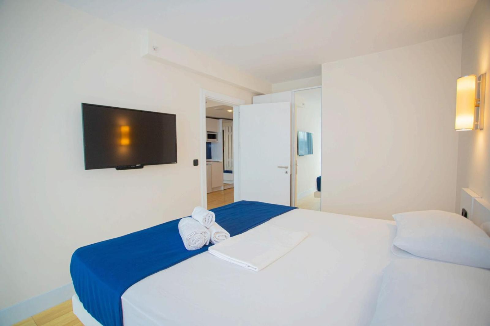 Suites Orbi City Aparthotel 바투미 외부 사진